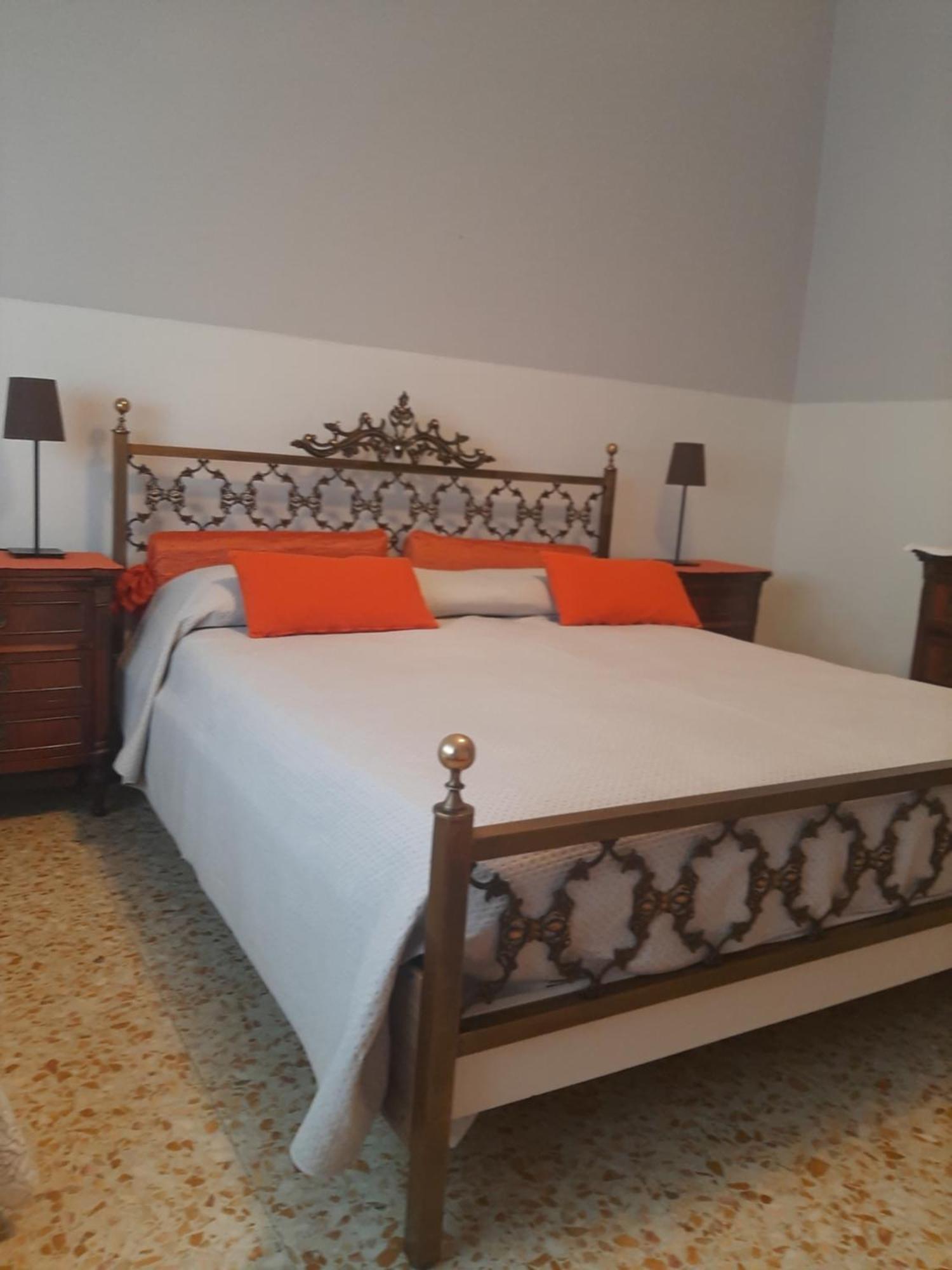 Travellers Lodge Bed & Rooms Treviso Bagian luar foto