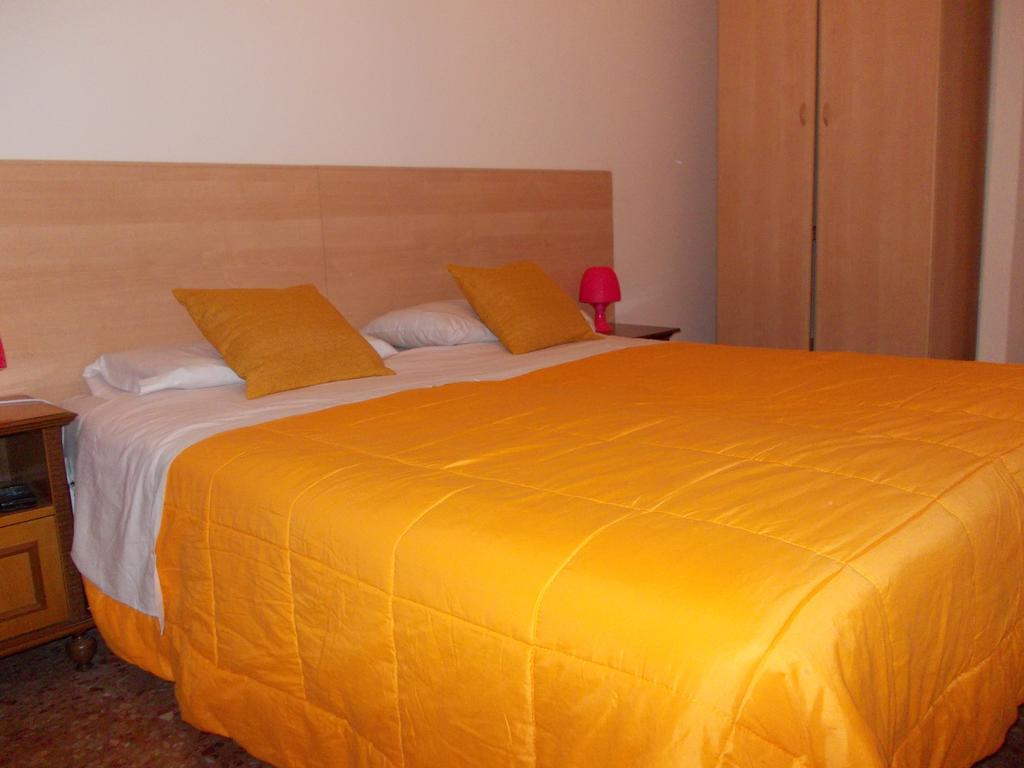 Travellers Lodge Bed & Rooms Treviso Ruang foto
