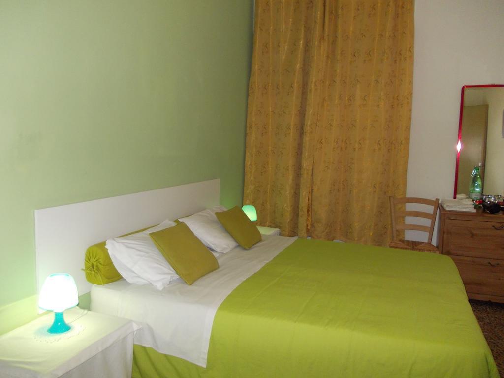 Travellers Lodge Bed & Rooms Treviso Ruang foto