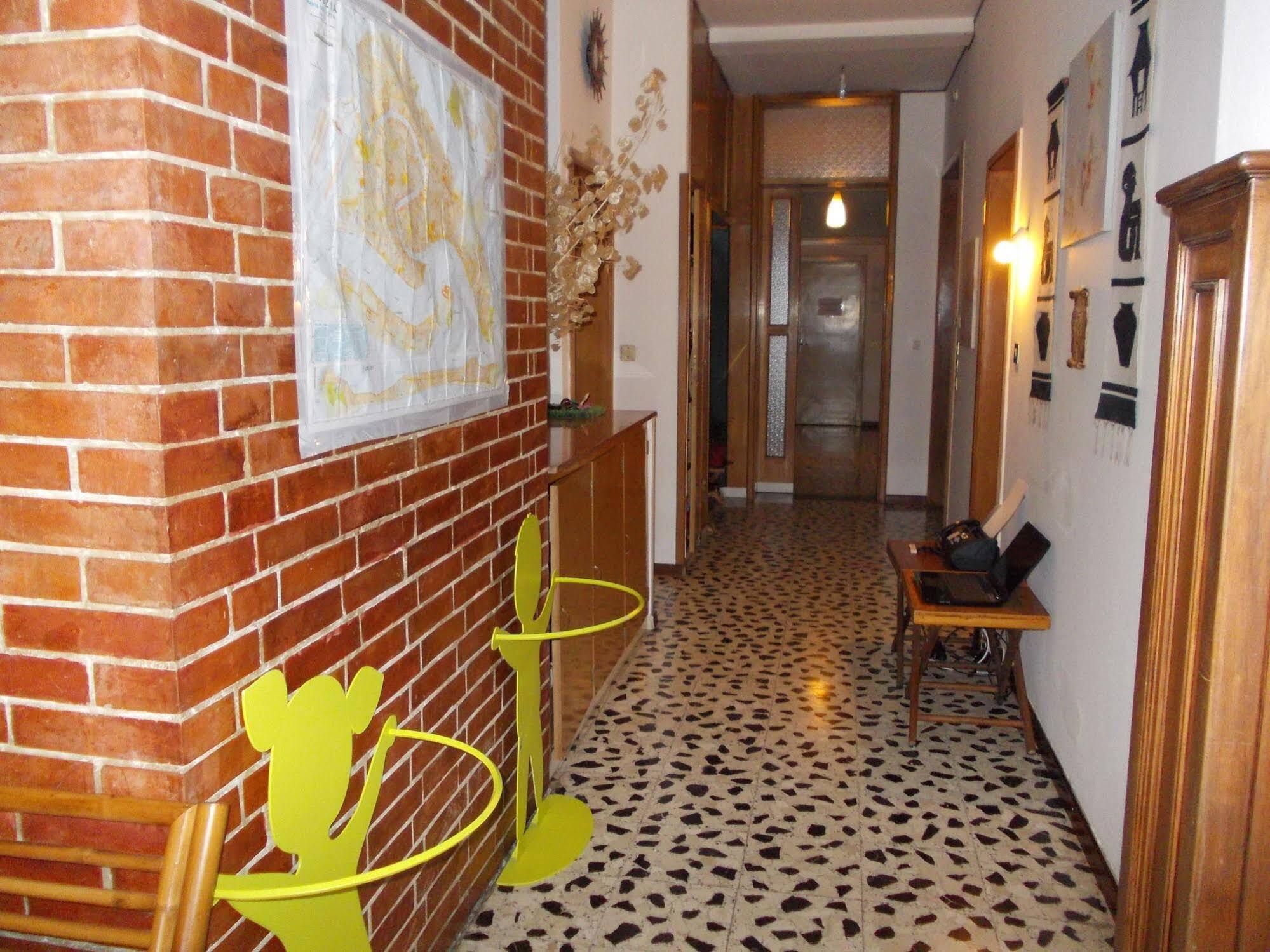 Travellers Lodge Bed & Rooms Treviso Bagian luar foto